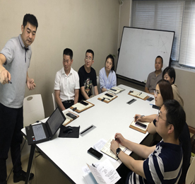 2020年8月28日下午，江苏ob电竞集团党支部会议在ob电竞集团会议室召开。江苏ob电竞集团党支部书记？莆，党支部成员曹丽红、秦恒博、柯尊华、吴慧娟，预备党员汪言，入党积极分子周文金出席本次会议。