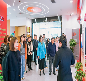 3月15日上午，常州市基层理论宣讲工作会议暨基层理论宣讲骨干培训班在湖塘镇人民政府召开。